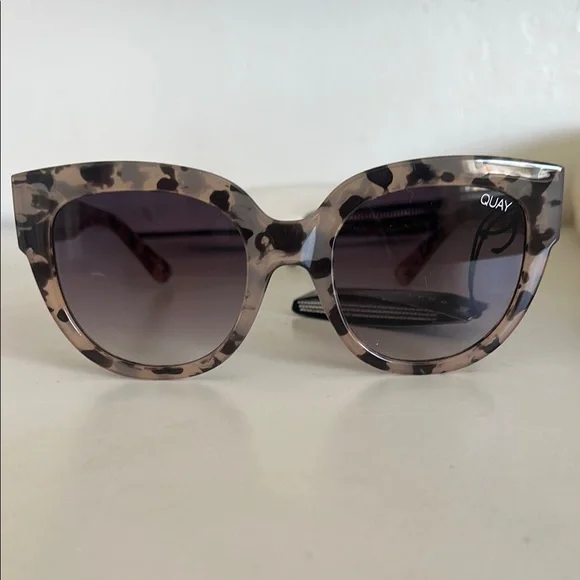 Quay Australia Brown Sunglasses - Picture 2 of 4